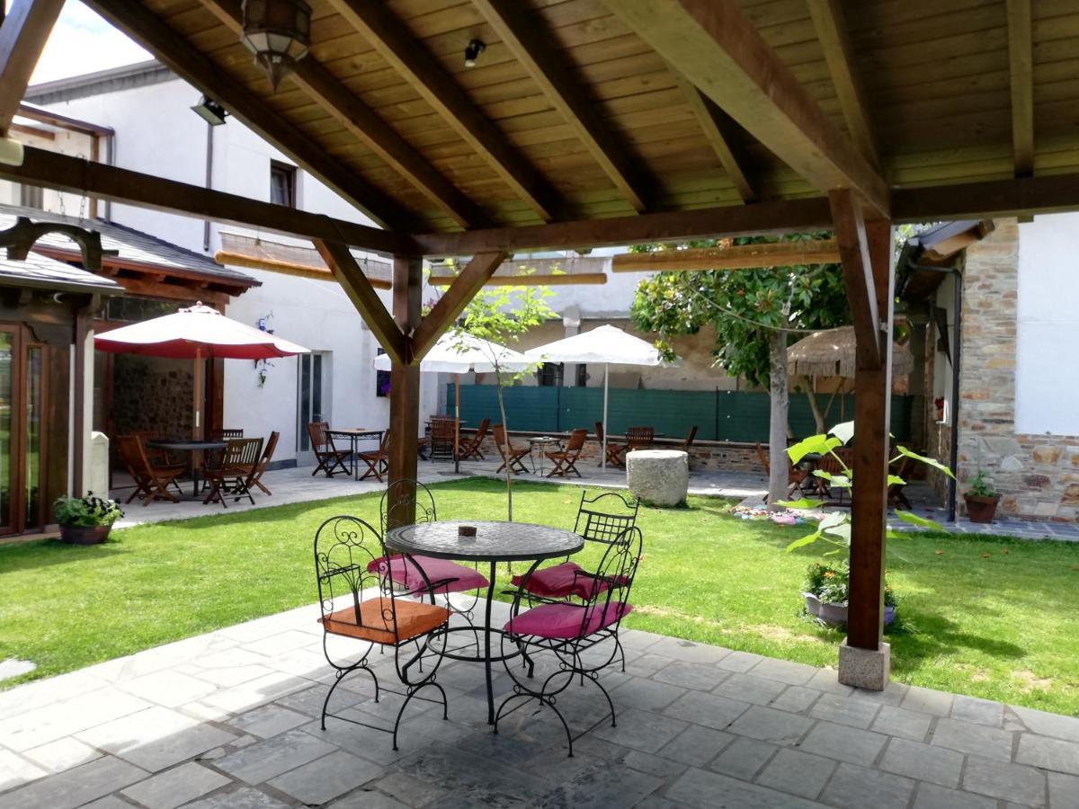 Albergue La Medina De Camponaraya Bagian luar foto