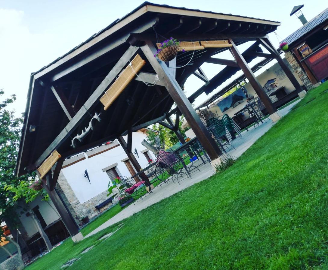 Albergue La Medina De Camponaraya Bagian luar foto