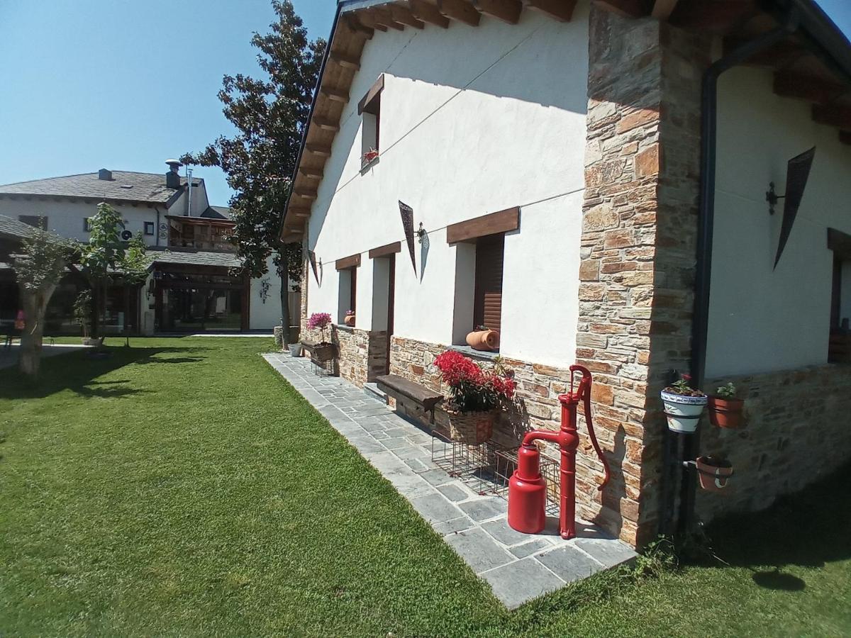 Albergue La Medina De Camponaraya Bagian luar foto