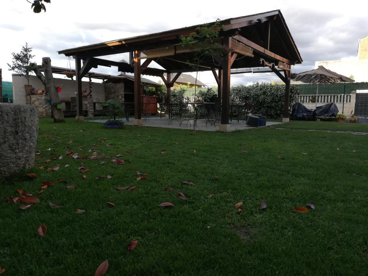 Albergue La Medina De Camponaraya Bagian luar foto